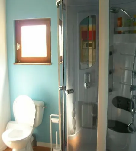 La Maisonnette En Bois בית נופש אסטנג