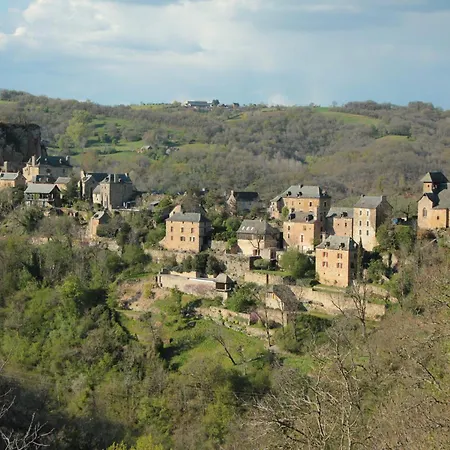 La Maisonnette En Bois Estaing (Aveyron)